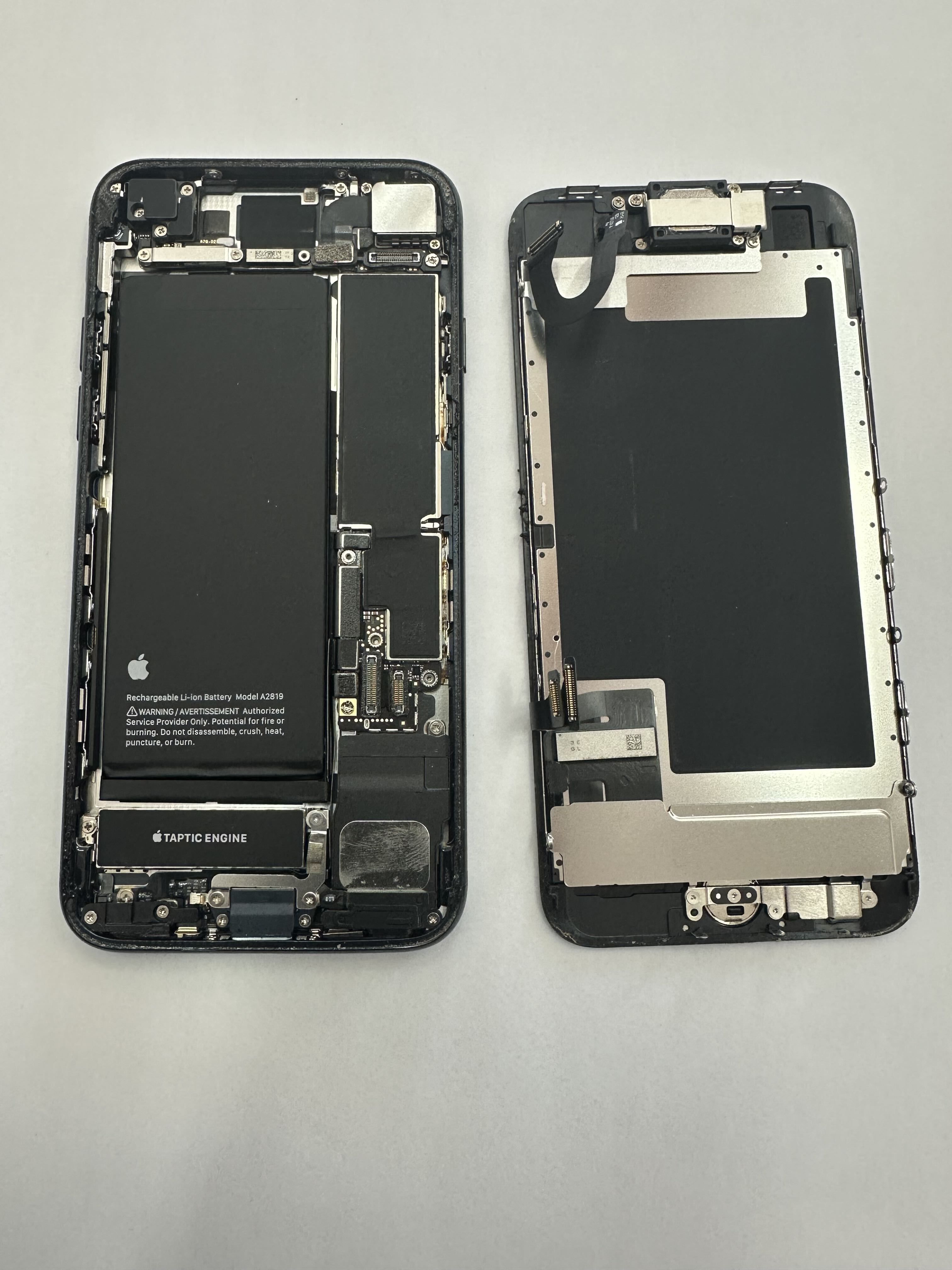 豊川市】iPhone SE（第3世代）の画面割れ修理｜ホームボタン周辺の